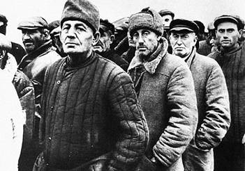 Евреи в очереди на регистрацию. Оккупированная Одесса 22 октября 1941. Мемориальный музей Холокоста. США. Вашингтон.